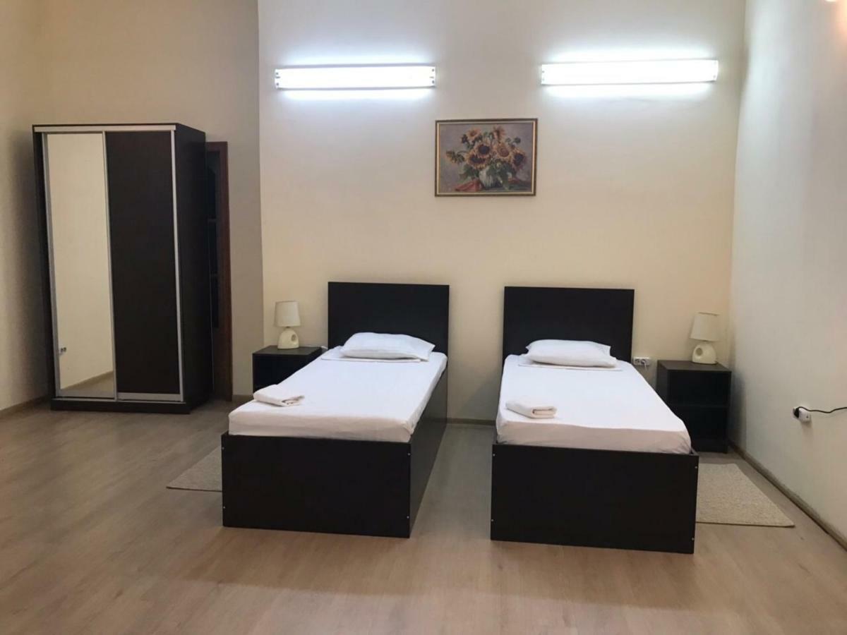 Mini-Hotel Verhovina Kiev Luaran gambar
